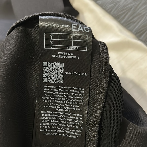 Guess By Marciano Black Alexa Cold Shoulder Bodysuit -Size S- Like New - Picture 5 of 6